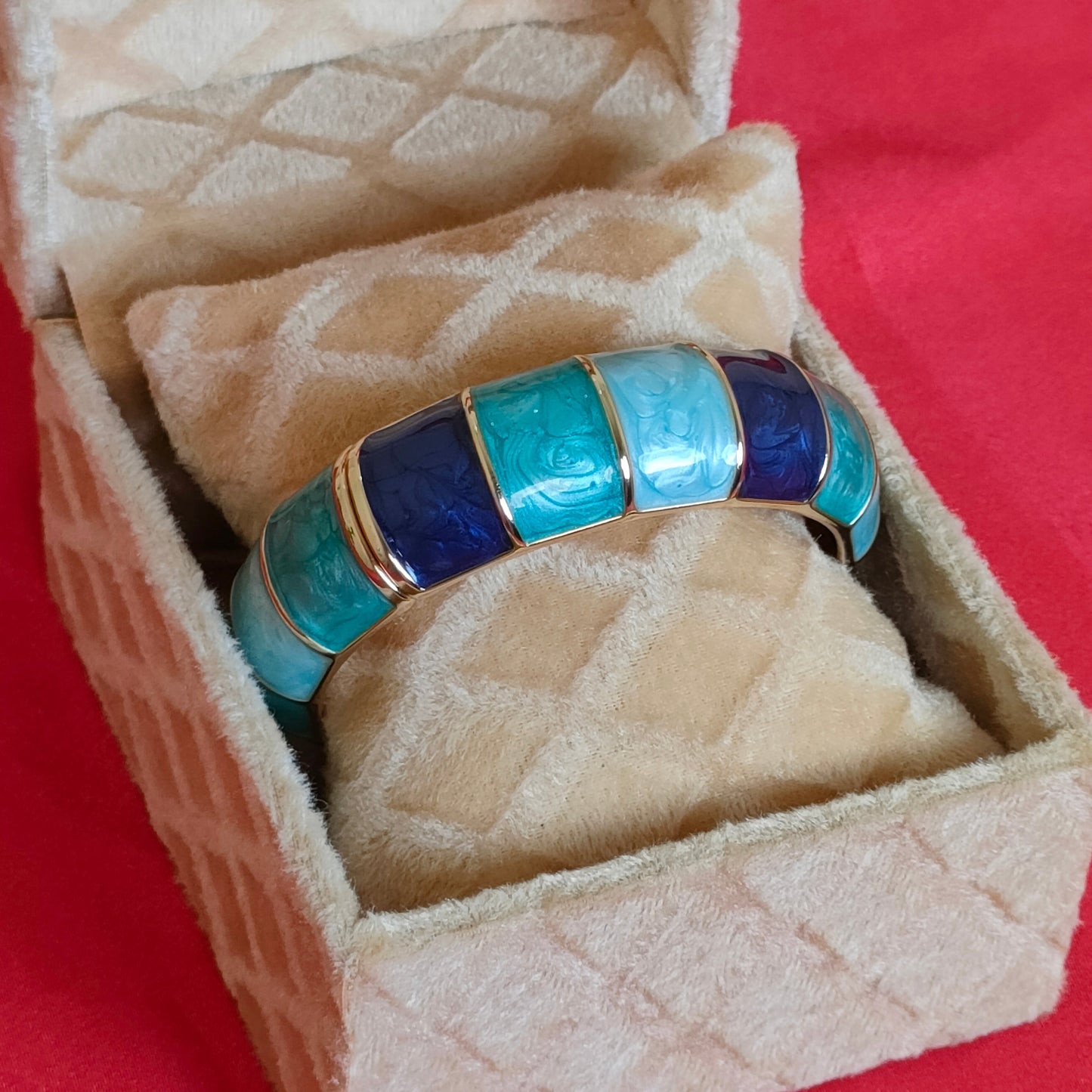 LUXURA BRACELET