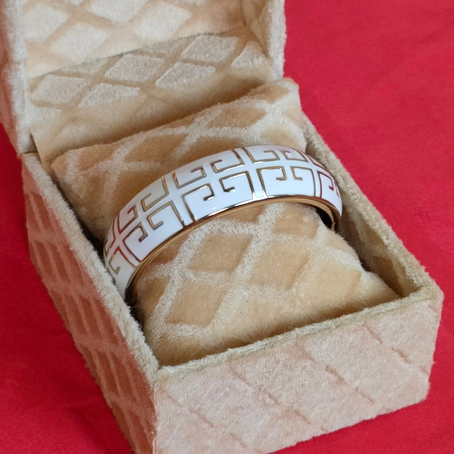 White Pattern Bangle