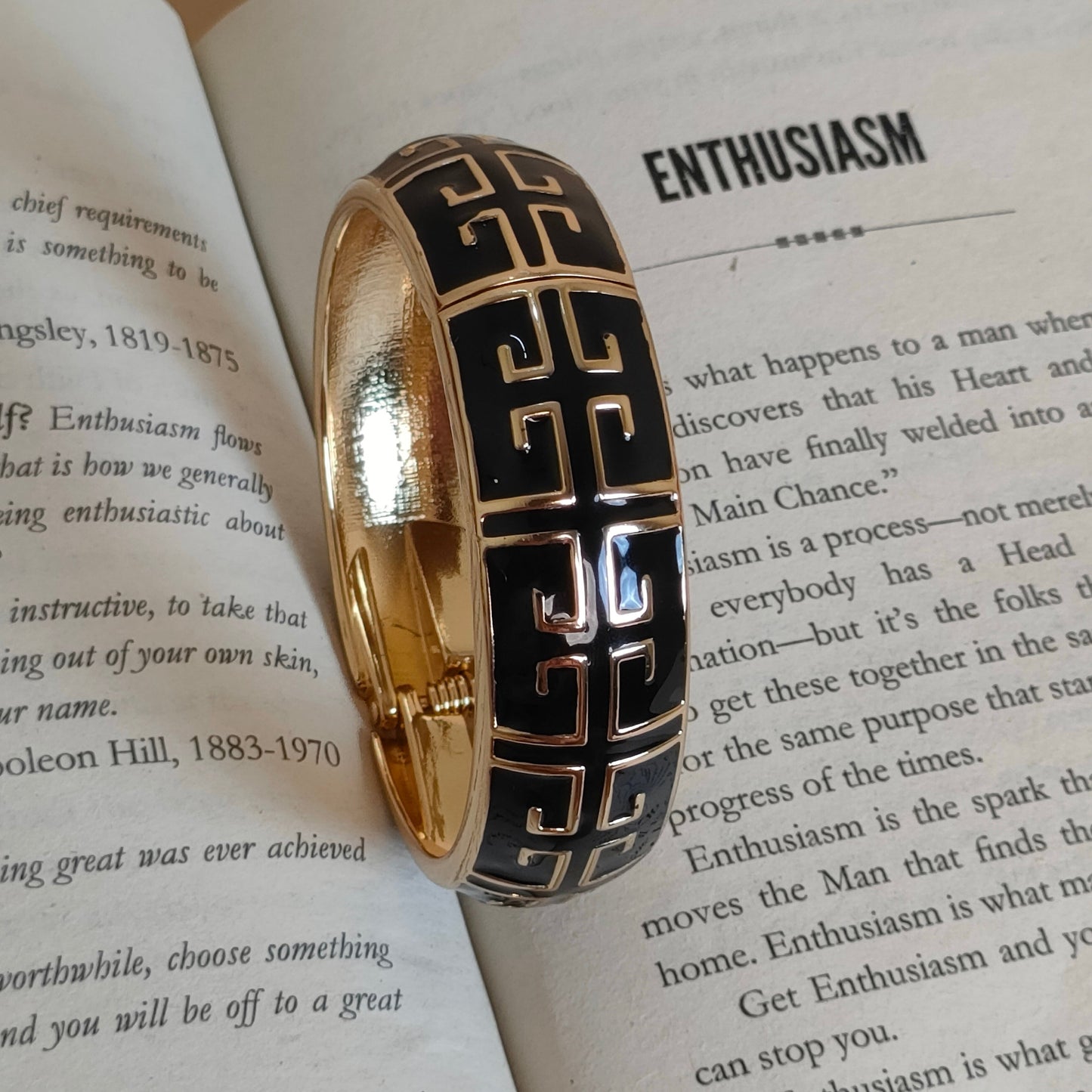 BLACK SOLSTICE BRACELET