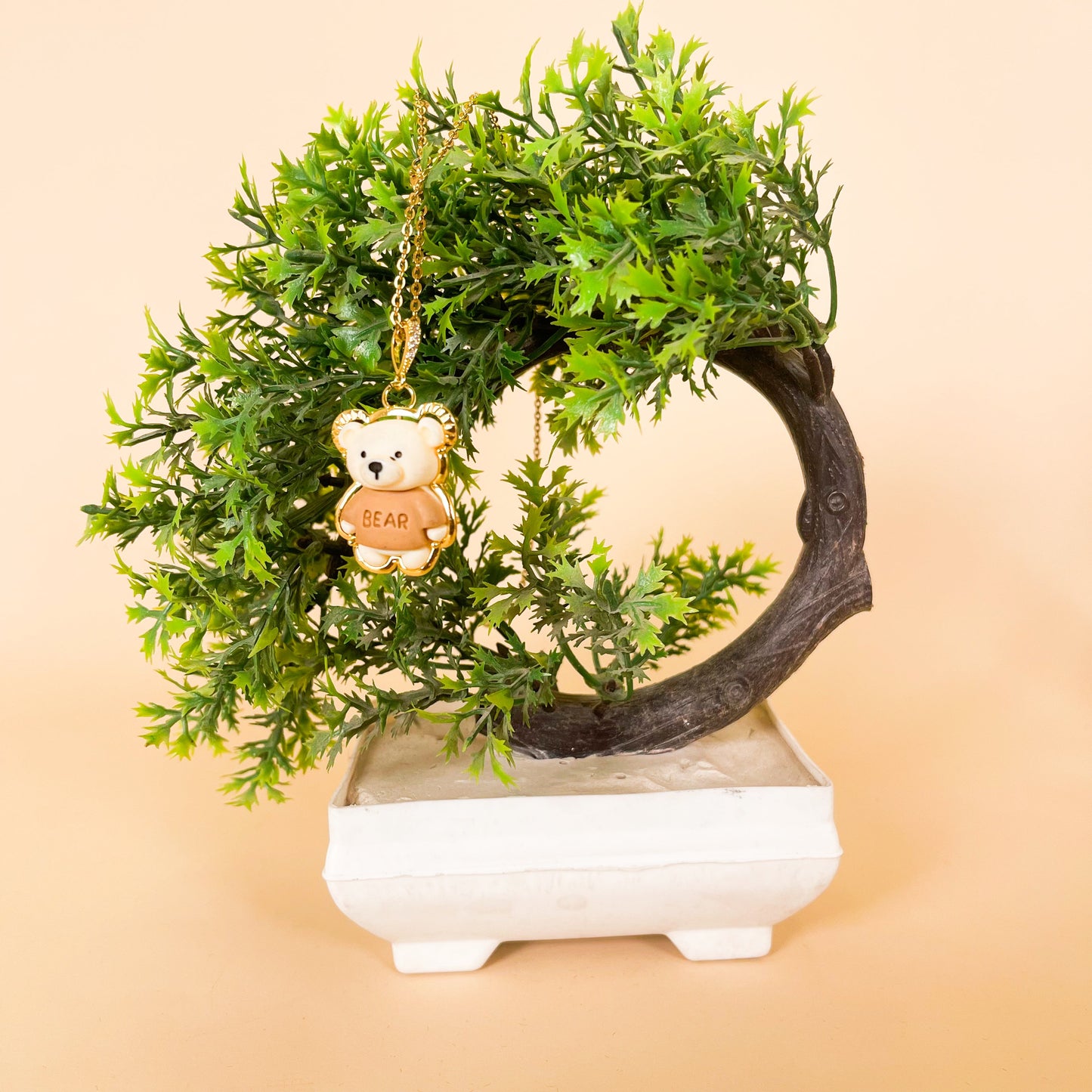 BOW-BEAR pendant