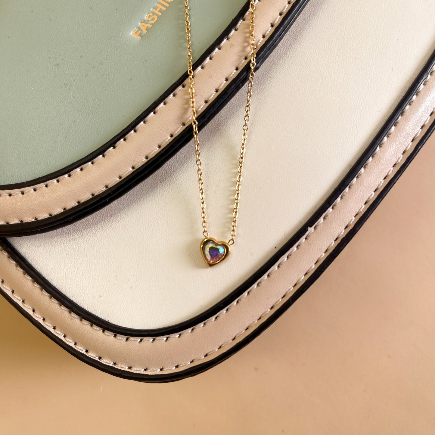 HEART SRTING mini pendant